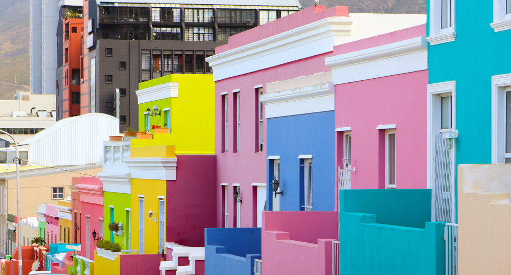 Colorful,Bright,Buildings,In,The,Historical,Bo-kaap,Or,Malay,Quarter