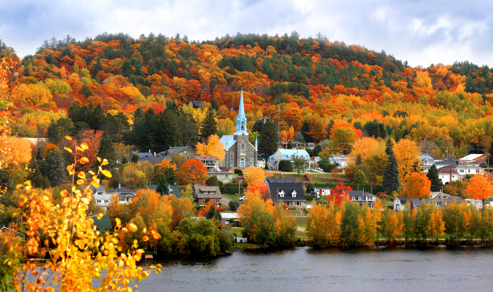 Grandes,Piles,Town,In,Quebec,,Canada