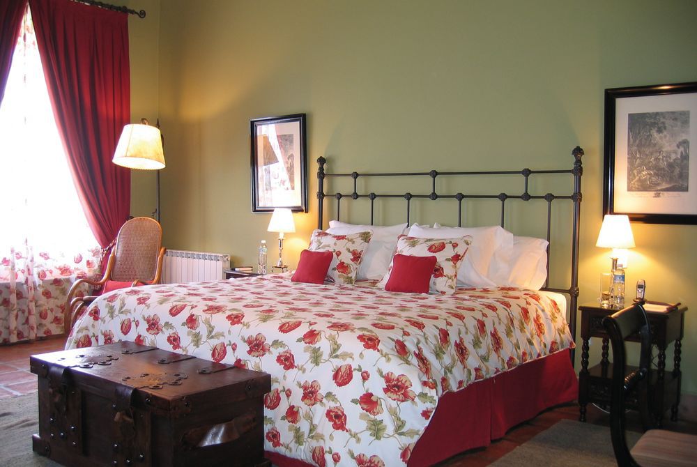 luxury travel for women, small group tours, solo travel, Argentina, Wine tours, 